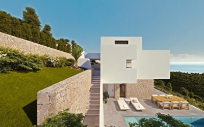 Villa with a spectacular sea views in the exclusive community of Altea